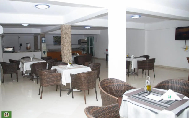 Hotel Wimbi Sun