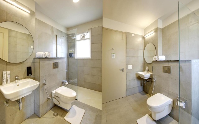 Saltstayz Select - Golf Course Road & Sector 27