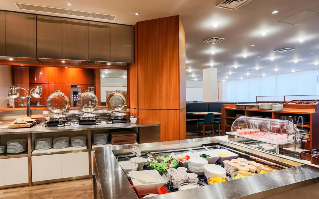 Hotel Gracery Naha
