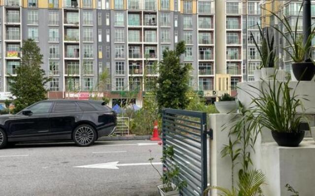 Premium Garden Home 17 Golden Hills