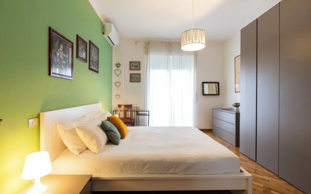 notaMi - Trendy Corner Fashion District