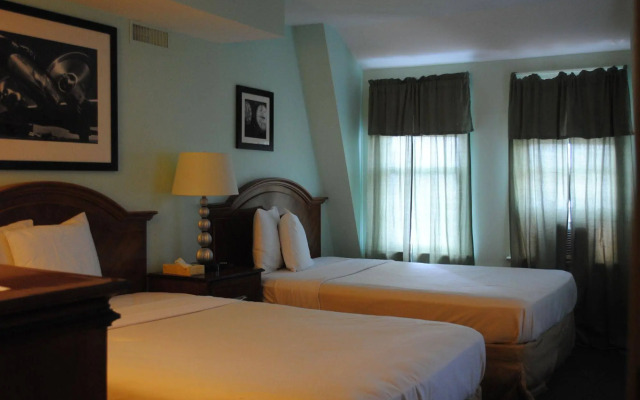 The Grenville Hotel and Restaurant
