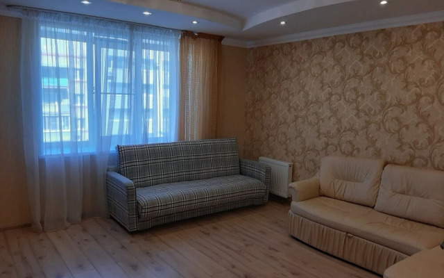 Apartment on Vokzalnaya 77-31