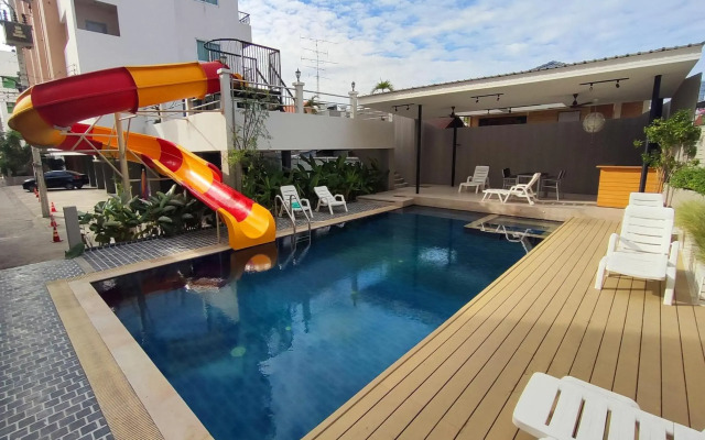 Baan Manthana Hotel