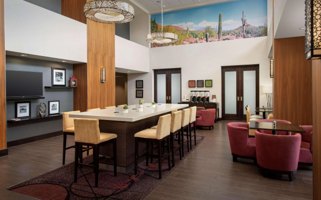 Hampton Inn & Suites Phoenix Tempe
