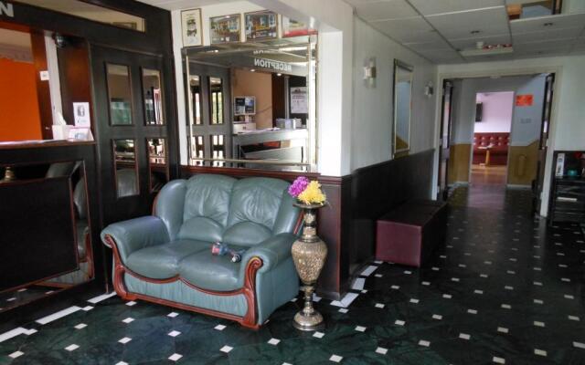 The Gatwick White House Hotel