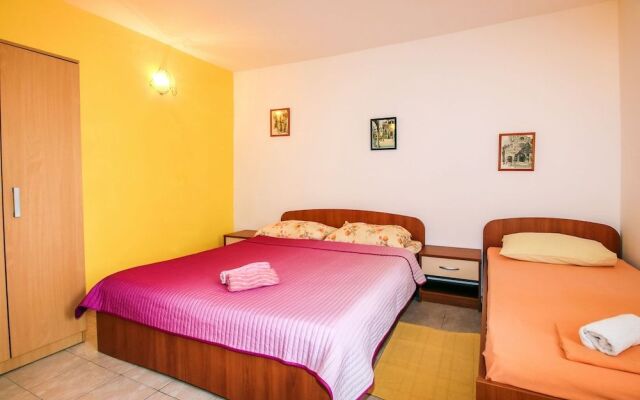 Apartments Beach Way