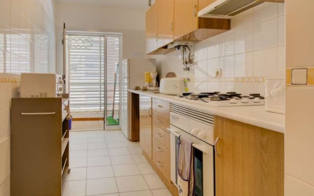 Apartment 1 Bedroom With Wifi 107980