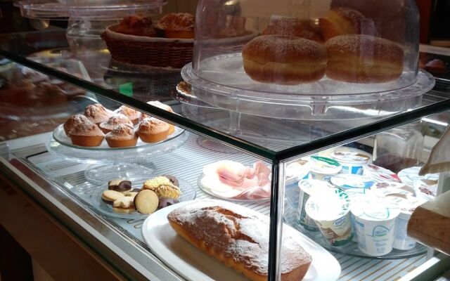 Stella CasaBono (B&B)