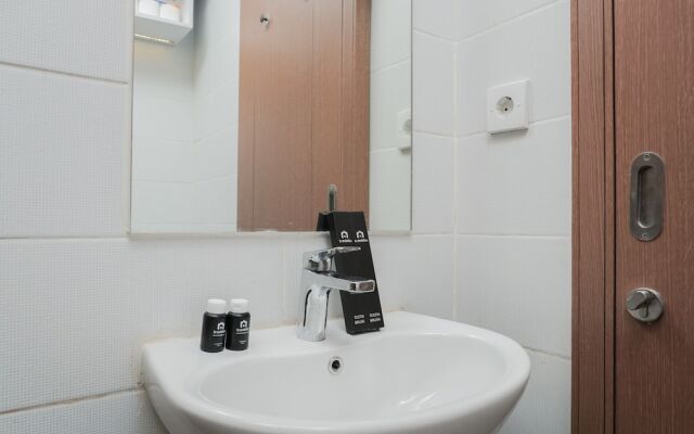 Pleasant 1br Apartment at Puri Orchard