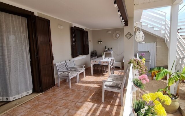 Comfortable Holiday House Close to the sea Down