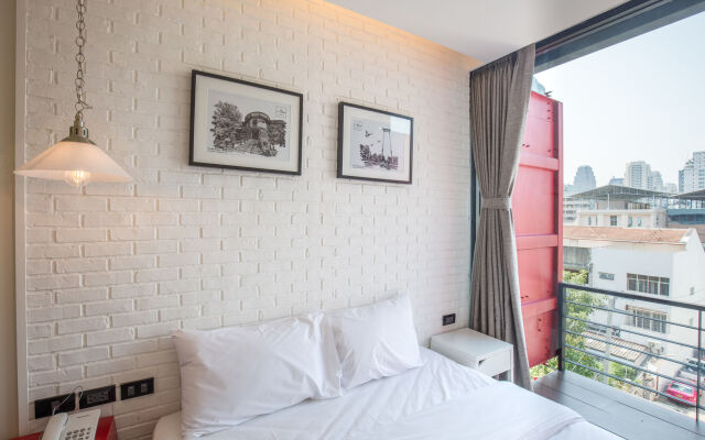 Sleep Box Sukhumvit 22 - Hostel