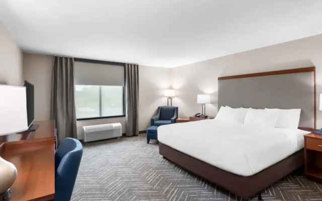 Comfort Inn & Suites Mountain Iron and Virginia
