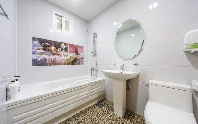 Seven Palgongsan Bombom