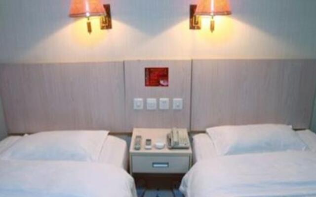 Super 8 by Wyndham Changchun Renmin Street Fanrong Road