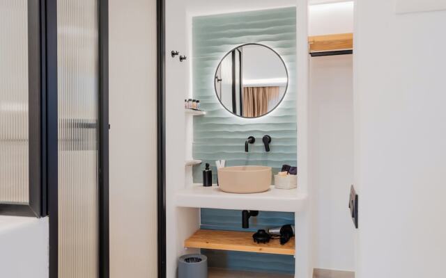 Oliving Mykonos Luxury Suites