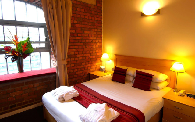 Native Manchester Hotel