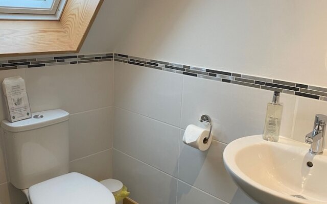 Appletree Court House