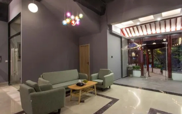 Mibai Art Hotel