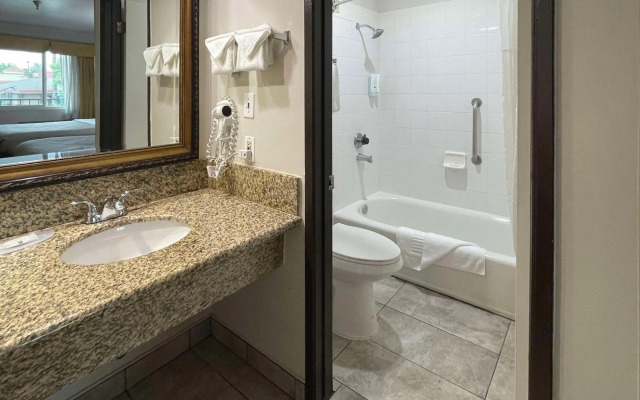 Quality Inn Ontario Airport Convention Center