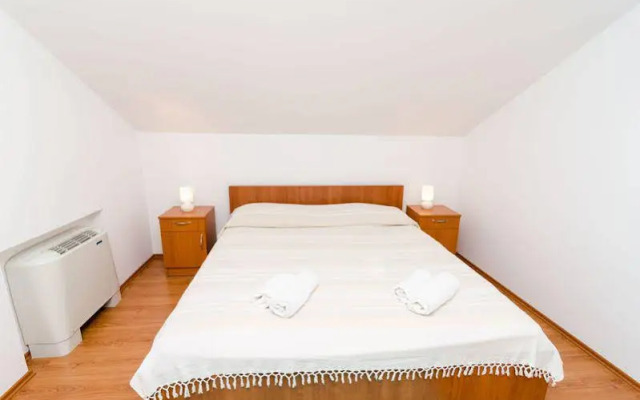 Apartments Mondo