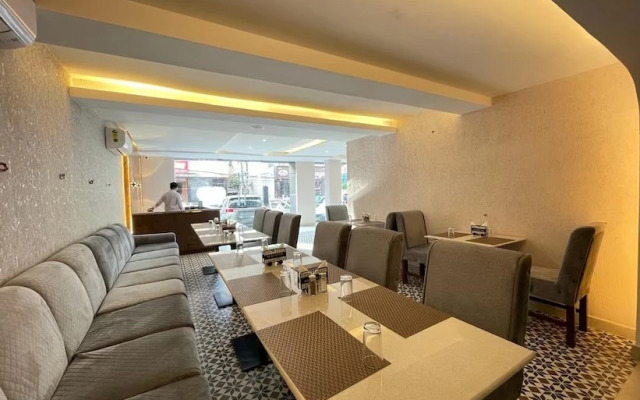 Hotel Santoor