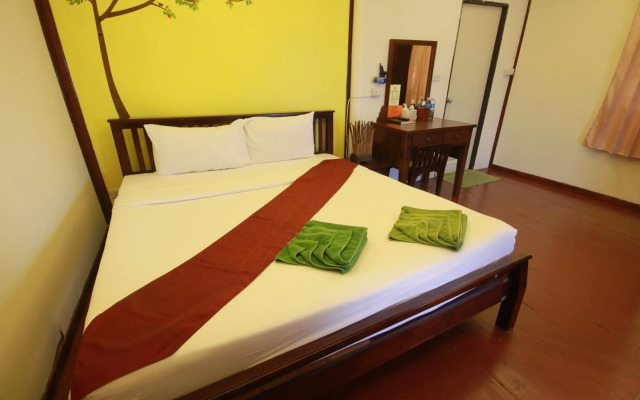 Tharathip Resort