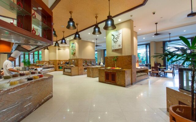 Sanya Seacube Holiday Hotel