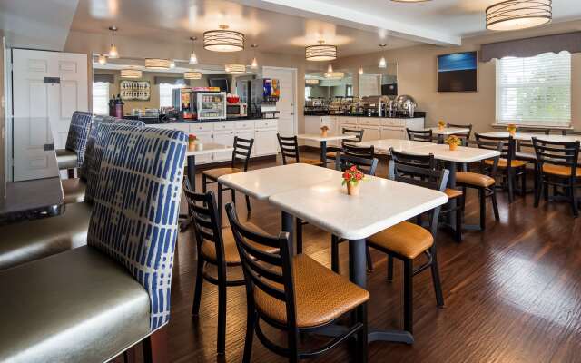 Best Western Parkside Inn