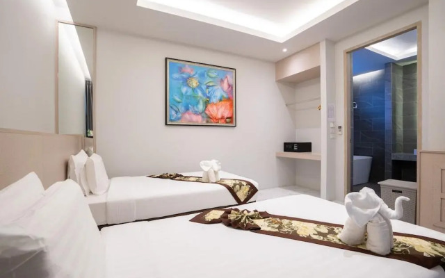 Gold Chariot Pool Villa