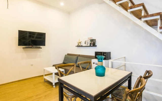 Apartment On Saadi Str Old Tbilisi