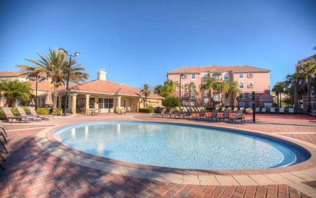 4024 Breakview Drive #303
