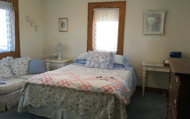 Oak Haven Bed & Breakfast