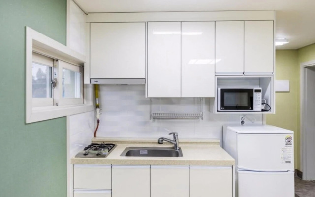 Seogwipo Has Village Pension