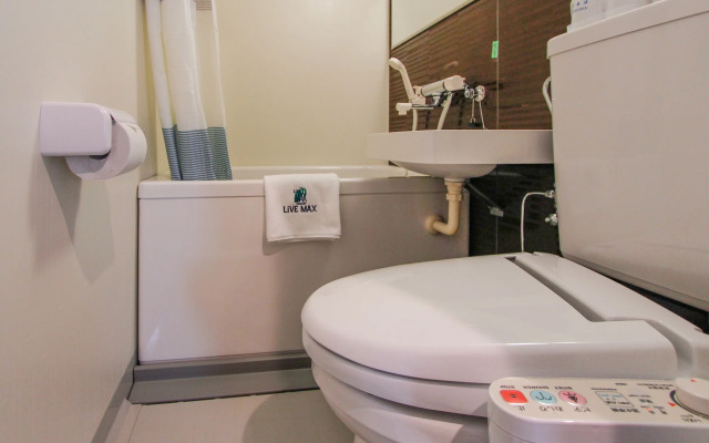Hotel LiVEMAX Umeda Douyama