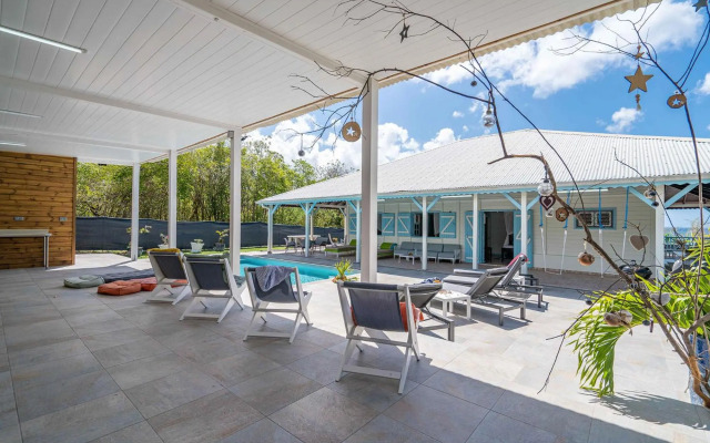 Villa Lyjade, 4 CH, piscine, vue mer