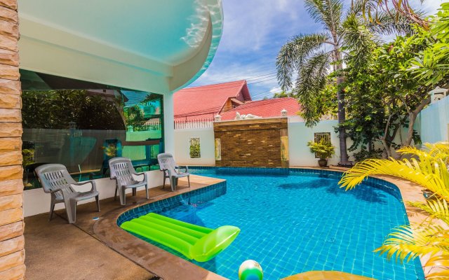 Baan Kanittha - 4 Bedrooms Private Pool Villa