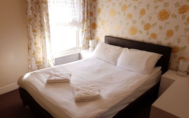 Royal Windsor Holiday Apartments
