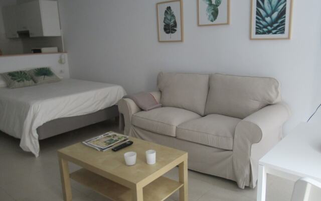 Apartamento Canteras vista mar lateral