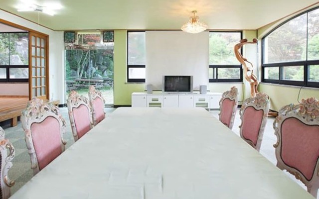 Taean Wood Fragrance Pension