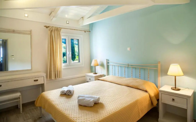Guest house 3 stars Agios Nikitas