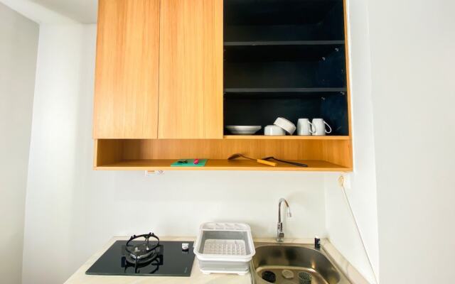 Comfort 1Br At Patraland Urbano Apartment