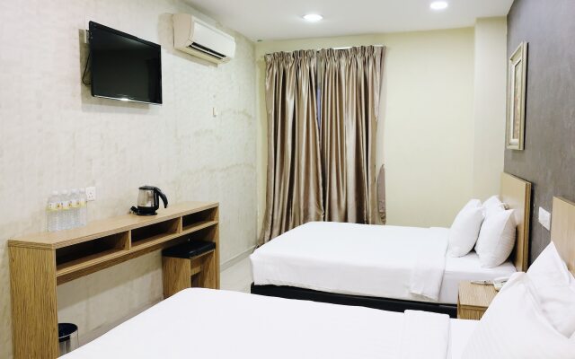 Era Plus Hotel