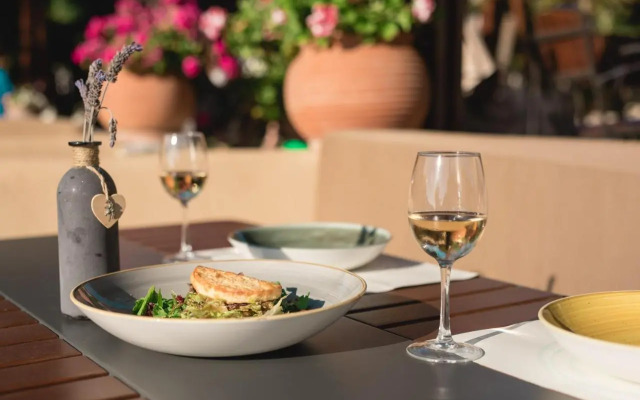 Anemolia Parga Suites