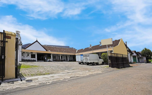 OYO 91710 Hotel Anugerah