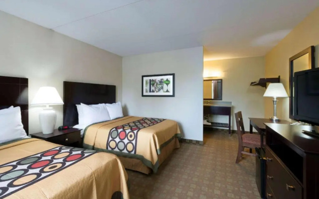 Super 8 White River Junction
