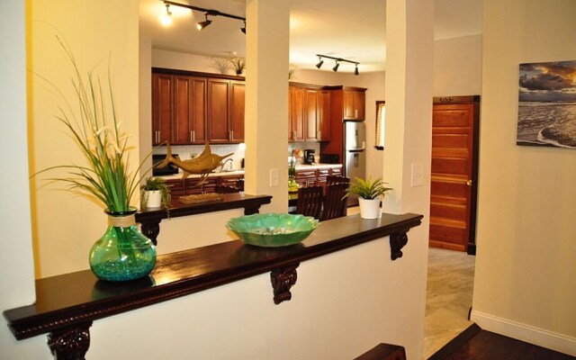 Sundowner Lodge