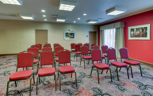 Holiday Inn Express Hotel & Suites Lancaster-Lititz by IHG
