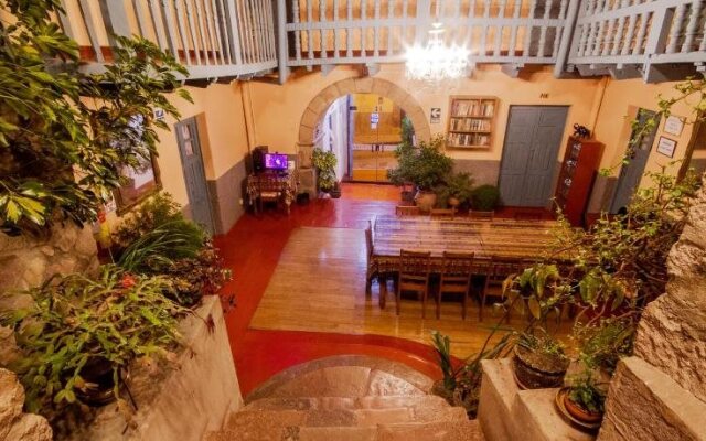 Hostal Suecia I