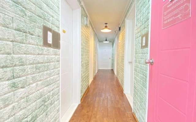 Seoul Station Aroha Guest House